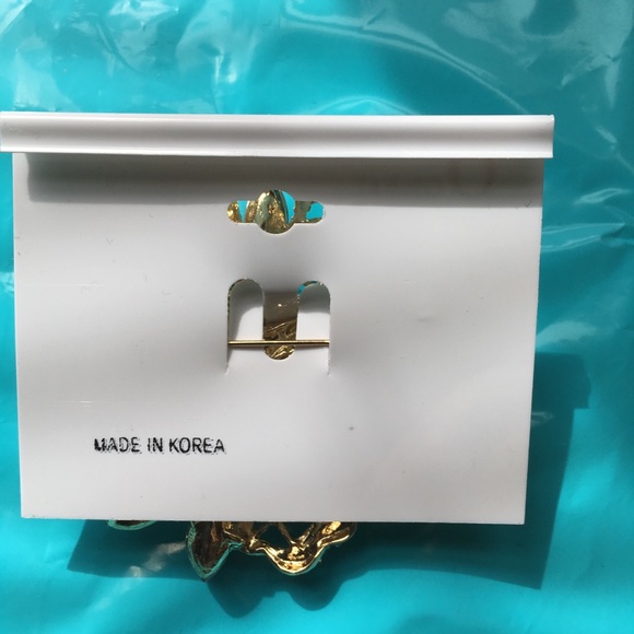 AURORA BOREALIS RHINESTONE GOLD TONE PIN BROOCH - Picture 6 of 10